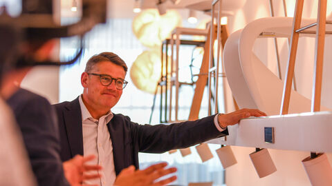 Firmenbesuch Party Rent