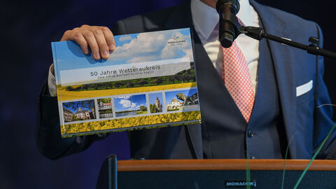 Ministerpräsident Boris Rhein in der Keltenwelt Glauberg zu 50 Jahre Wetteraukreis